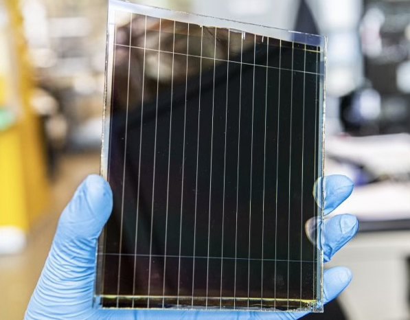small thin-film perovskite module